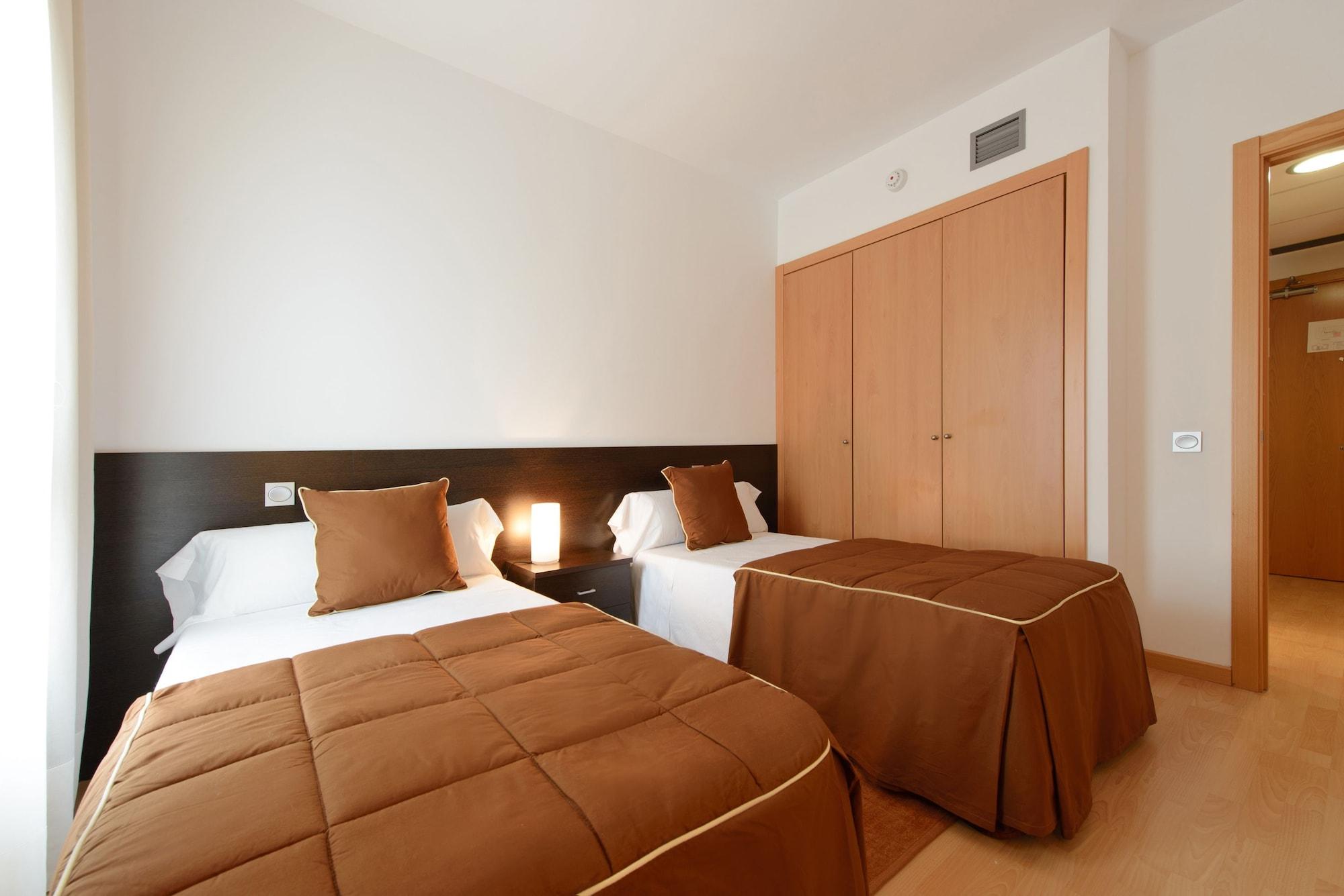 Madrid Airport Suites, Affiliated By Melia Exterior photo