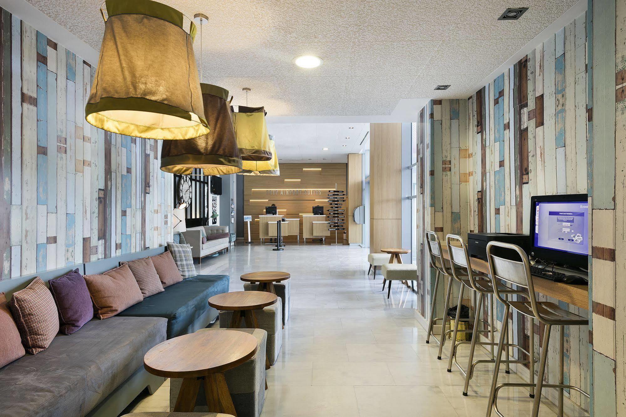 Madrid Airport Suites, Affiliated By Melia Exterior photo