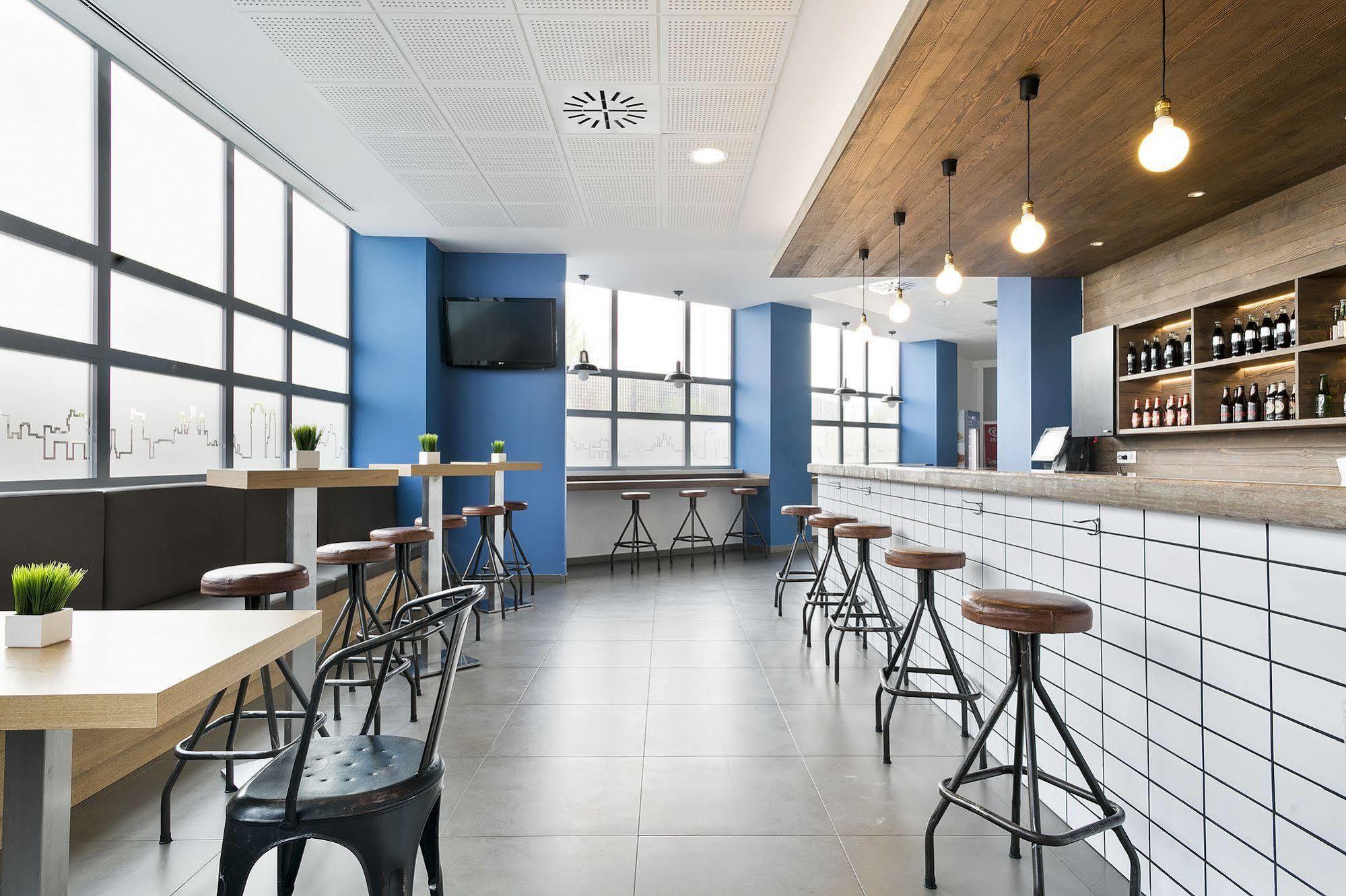 Madrid Airport Suites, Affiliated By Melia Exterior photo